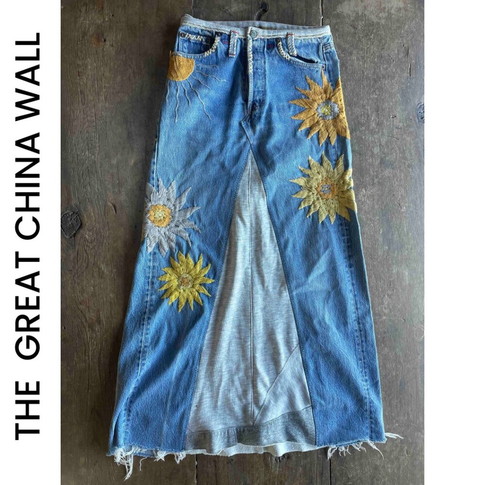 🔥 "SUPER RARE" The Great China Wall I  Hand Floral Embroidery Denim Long Skirt